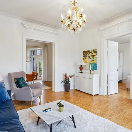 Apartment Elegant With Prime Location In Osterbro *