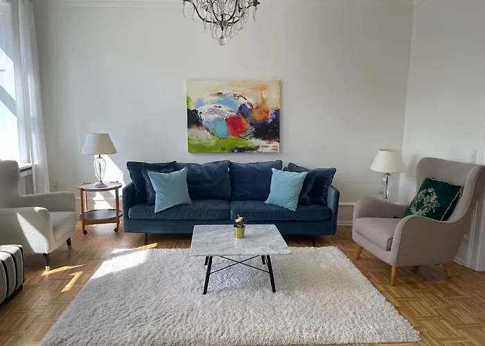 Elegant With Prime Location In Osterbro *