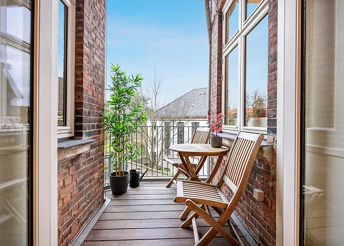 Elegant With Prime Location In Osterbro Kopenhag