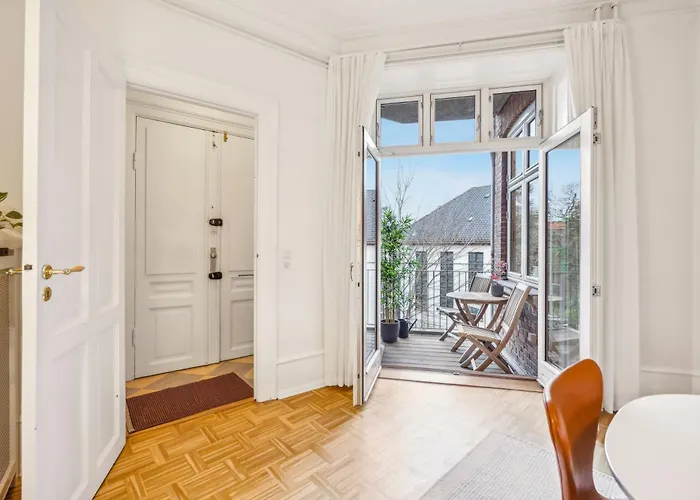 Daire Elegant With Prime Location In Osterbro Kopenhag
